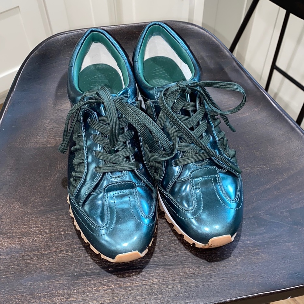 Tory Burch NWOT sneakers green metallic